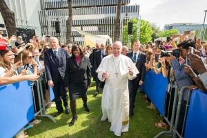 06-13-wfp-pope-francis_0.jpg