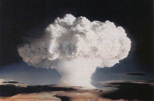 09-04-2013nuclearcloud_0_0.jpg