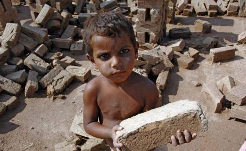 10-08-2013childlabourer_0.jpg