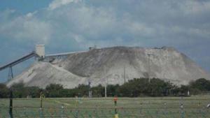 201910bhr_usp_guayama_coalashpile_0_0.jpg