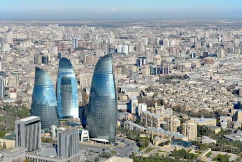 Baku2964444552_0.jpg