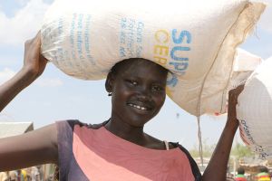 KEN_201704_WFP-Kakuma-FoodDistribution_Martin-Karimi%20(190)_res.jpg