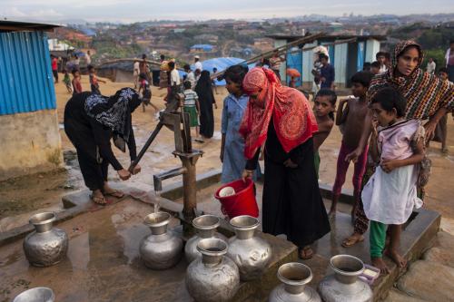 Rohingya_water_pump_UN01201_0.jpg