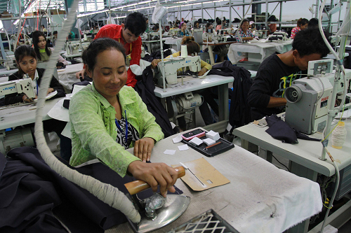 01-05-2015Cambodia_Garment.jpg