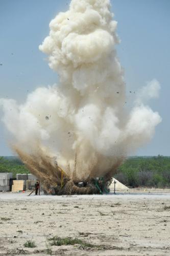 14-14r_explosive_2006x3009-682x1024_0.jpg