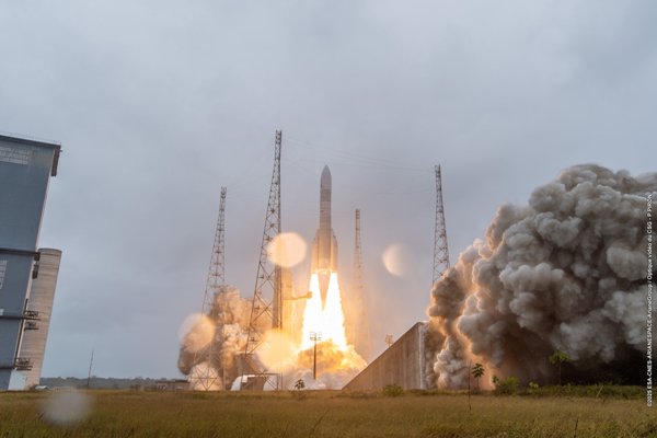 Ariane_6_lifts_off_for_the_second_time_pillars-ESA1.jpg
